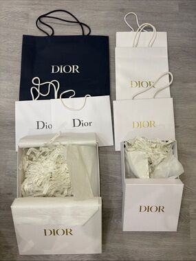 DIOR Gift Bags & Boxes Set in White and Navy - Set of 6 bags & 2 Boxes
